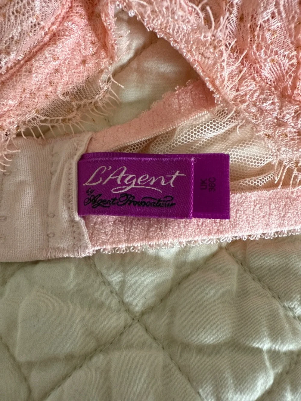L’Agent Agent Provocateur Sheer Lace Underwire Bra in Blush Pink 36C - Picture 4 of 4